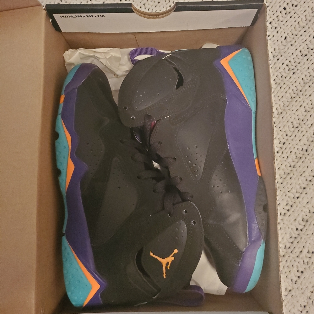 Air Jordan 7 Retro-Lola Bunny
